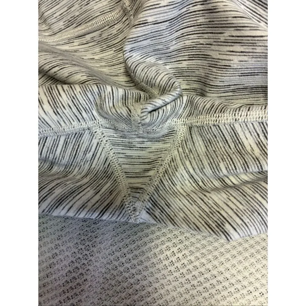Lululemon Wunder Under in Light Gray Size 4